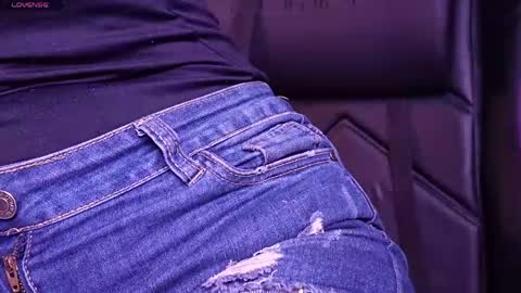 MelanyLuv online show from 04-21-26, 09:17