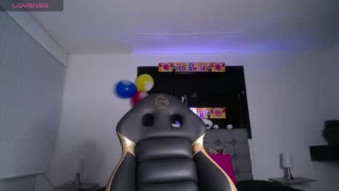 melanny_petite online show from 06-22-26, 01:19