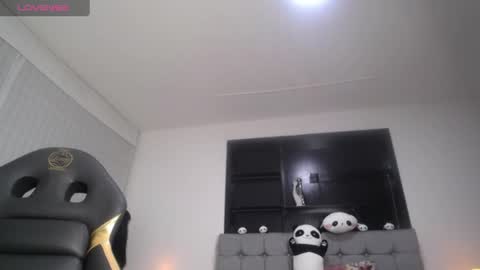 melanny_petite online show from 07-16-26, 01:06