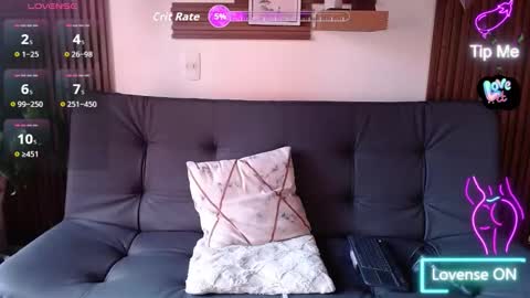 Snapshot of melany_27 chatting on 11-25-25, 12:38 Melany online show from 11-25-25, 12:38