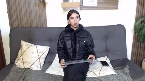 Snapshot of melany_27 chatting on 02-24-26, 11:41 Melany online show from 02-24-26, 11:41