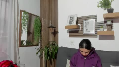 Snapshot of melany_27 chatting on 02-26-26, 11:09 Melany online show from 02-26-26, 11:09