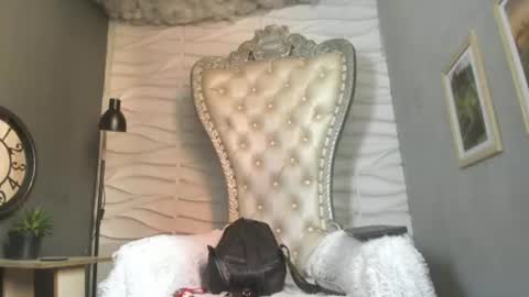Snapshot of melany_27 chatting on 07-22-26, 12:30 Melany online show from 07-22-26, 12:30