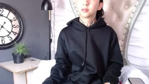 Snapshot of melany_27 chatting on 07-27-26, 12:23 Melany online show from 07-27-26, 12:23