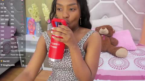 Snapshot of melany_ebonyy chatting on 01-11-25, 02:47 Melanie online show from 01-11-25, 02:47