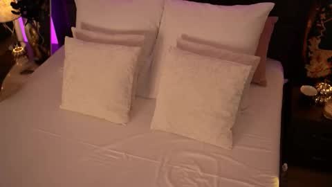 Mellanya online show from 03-22-26, 05:00