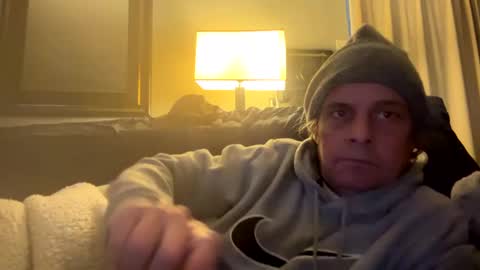 Snapshot of melays1972 chatting on 01-09-25, 11:34 Tan lines online show from 01-09-25, 11:34