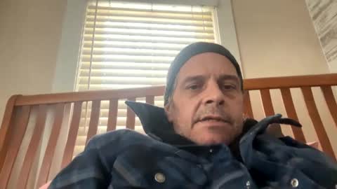 Snapshot of melays1972 chatting on 01-27-25, 08:28 Tan lines online show from 01-27-25, 08:28