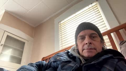 Snapshot of melays1972 chatting on 02-17-25, 06:04 Tan lines online show from 02-17-25, 06:04