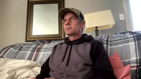 Snapshot of melays1972 chatting on 11-17-25, 06:46 Tan lines online show from 11-17-25, 06:46