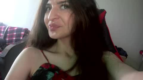 Snapshot of melena_caramel chatting on 06-01-26, 03:08 melena_caramel online show from 06-01-26, 03:08