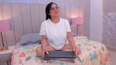 MELIE online show from 03-04-26, 11:27