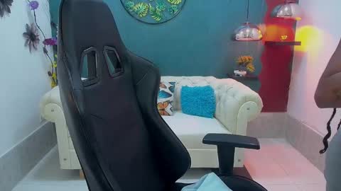 eli online show from 02-08-26, 05:49