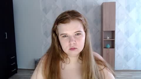 Melina online show from 09-22-25, 07:54