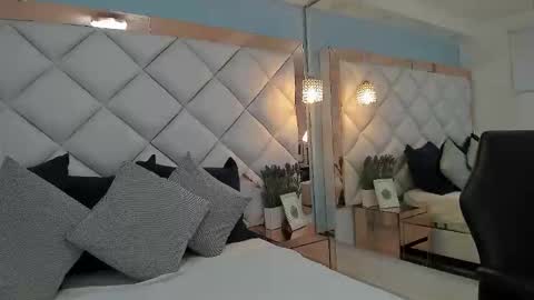 melina_voss online show from 03-25-26, 05:35