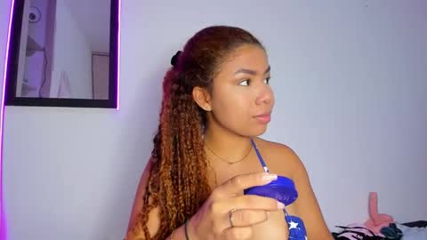 M E L I N A  online show from 03-16-26, 08:35