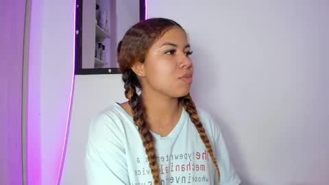 M E L I N A  online show from 04-13-26, 09:20