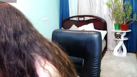 Snapshot of melinasmit chatting on 02-03-25, 08:46 Melina online show from 02-03-25, 08:46