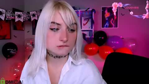 Melisa online show from 10-30-25, 10:21