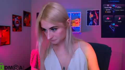 Snapshot of melisa_white1 chatting on 05-19-26, 07:20 Melisa online show from 05-19-26, 07:20