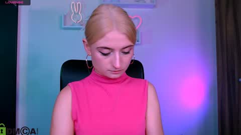 Snapshot of melisa_white1 chatting on 07-07-26, 07:18 Melisa online show from 07-07-26, 07:18