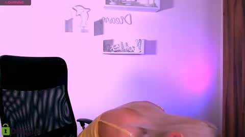 Snapshot of melisa_white1 chatting on 07-14-26, 07:08 Melisa online show from 07-14-26, 07:08