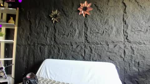 Melissa online show from 01-18-26, 02:21