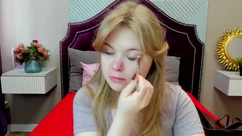 Sophia online show from 04-23-26, 05:30