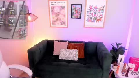 Snapshot of melissa_koster chatting on 06-23-26, 06:22 Melissa 3 online show from 06-23-26, 06:22