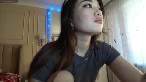 Snapshot of melissa_yamazaki chatting on 04-27-26, 04:32 Lisaa online show from 04-27-26, 04:32