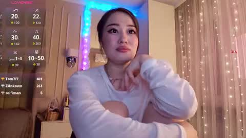 Snapshot of melissa_yamazaki chatting on 07-18-26, 04:05 Lisaa online show from 07-18-26, 04:05