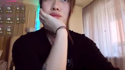 Snapshot of melissa_yamazaki chatting on 07-28-26, 05:14 Lisaa online show from 07-28-26, 05:14