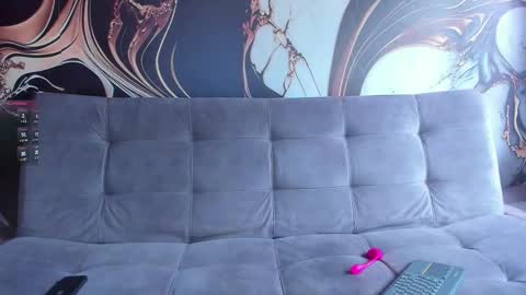  M e l i s s a  online show from 11-15-25, 07:21