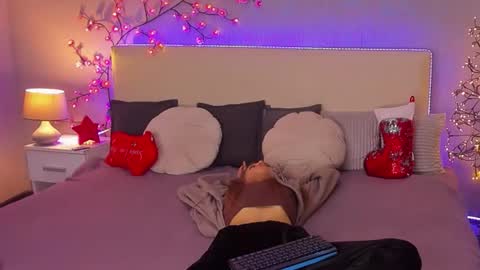 MelissaCrayzy online show from 12-14-25, 06:30