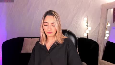 Snapshot of melissamoore_ chatting on 07-27-26, 10:44 Call me Meli online show from 07-27-26, 10:44