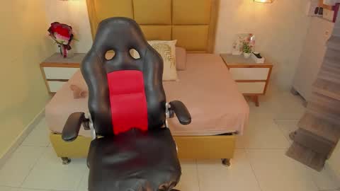    online show from 03-18-26, 07:17