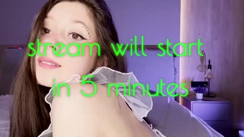 Snapshot of melissaxcbx chatting on 11-02-25, 12:29 NEXT STREAM in 7 3gmt--- online show from 11-02-25, 12:29