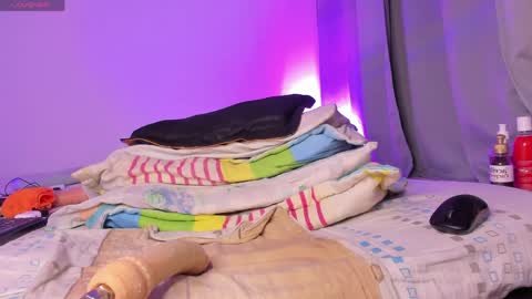 Snapshot of melizzalatincams2020 chatting on 05-26-26, 02:24 Melizza online show from 05-26-26, 02:24