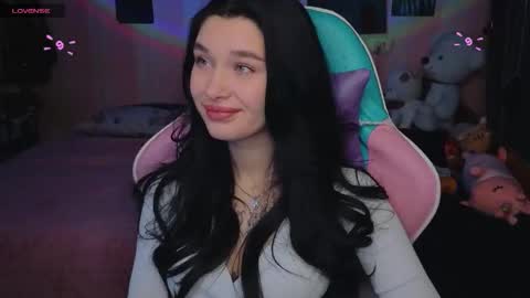 Freya  IM NONUDE online show from 09-17-25, 11:50