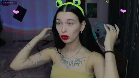 Freya  IM NONUDE online show from 10-12-25, 10:53