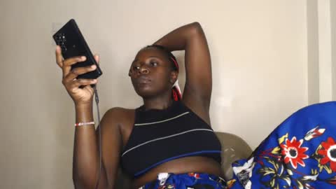 Snapshot of mellanin_pretty_ chatting on 07-05-26, 07:21 . online show from 07-05-26, 07:21