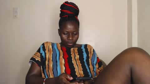 Snapshot of mellanin_pretty_ chatting on 07-07-26, 01:30 . online show from 07-07-26, 01:30