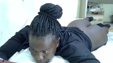 mellanine_ebony online show from 12-01-25, 03:44
