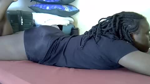 Snapshot of mellanine_ebony chatting on 06-07-26, 09:02 mellanine_ebony online show from 06-07-26, 09:02