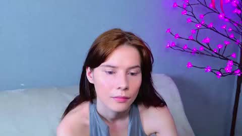 mellhyees online show from 06-26-26, 03:11
