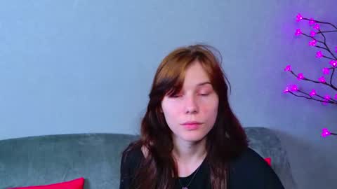 mellhyees online show from 07-04-26, 03:02