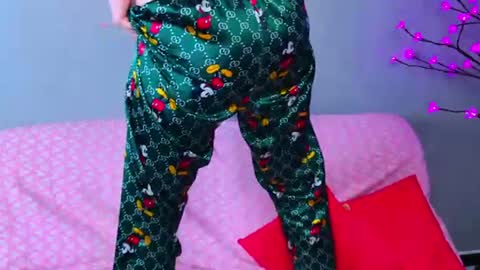 mellhyees online show from 07-09-26, 03:10
