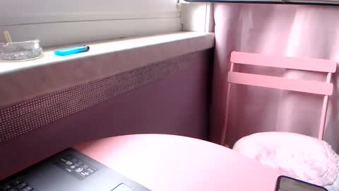 Melli online show from 10-05-25, 01:42