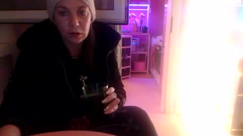 Melli online show from 12-20-25, 09:55