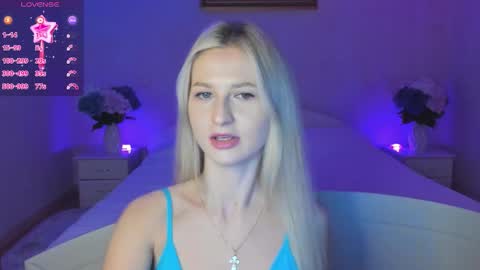 Mellina online show from 11-17-25, 04:46